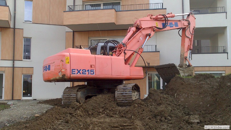 Lavori con escavatore